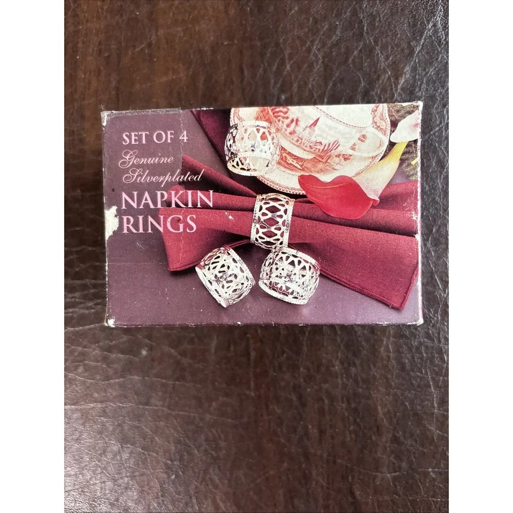 Set of 4 Genuine Silverplated‎ Napkin Rings - NEW Unopen Box In Original Wrappin